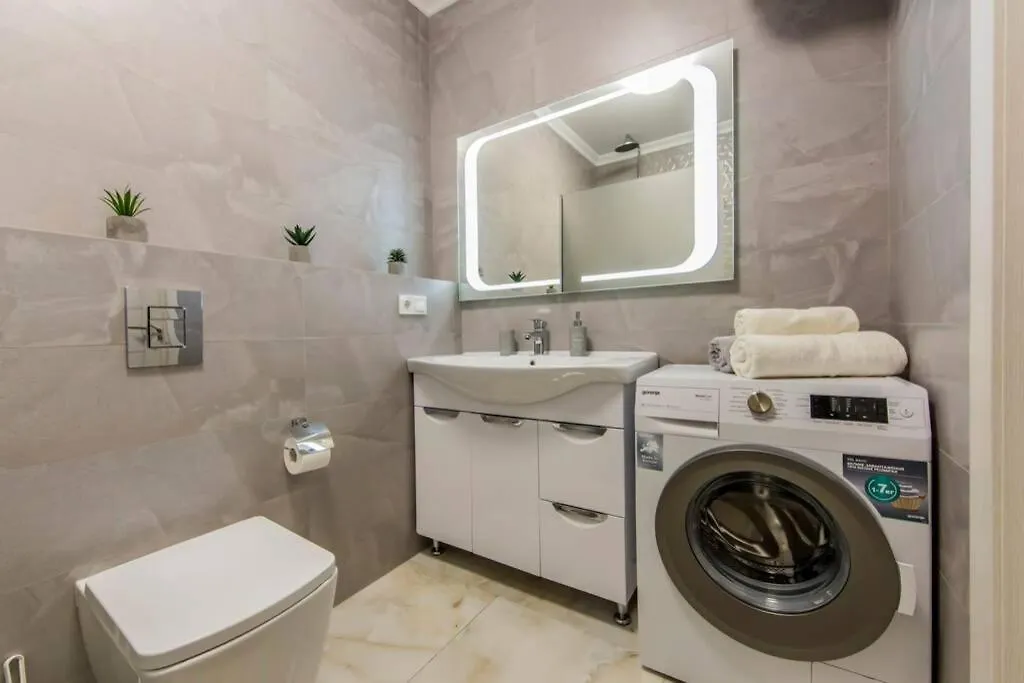 Apartment Новые Светлые Апартаменты Метро Славутич Ukraine